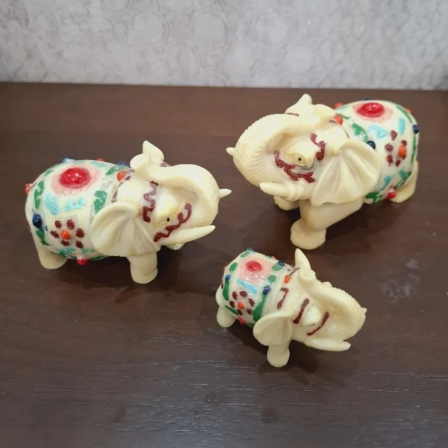 مجسمه انتیک
