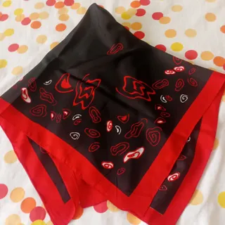 روسری andeajanellale