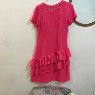 پیراهن شیک و نو