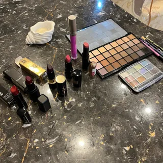 لوازم ارایشی رژ سایه