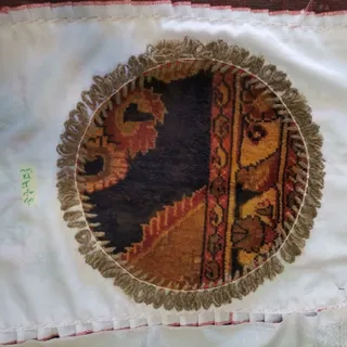 فرش روی صندلی