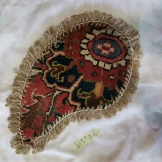 فرش روی صندلی
