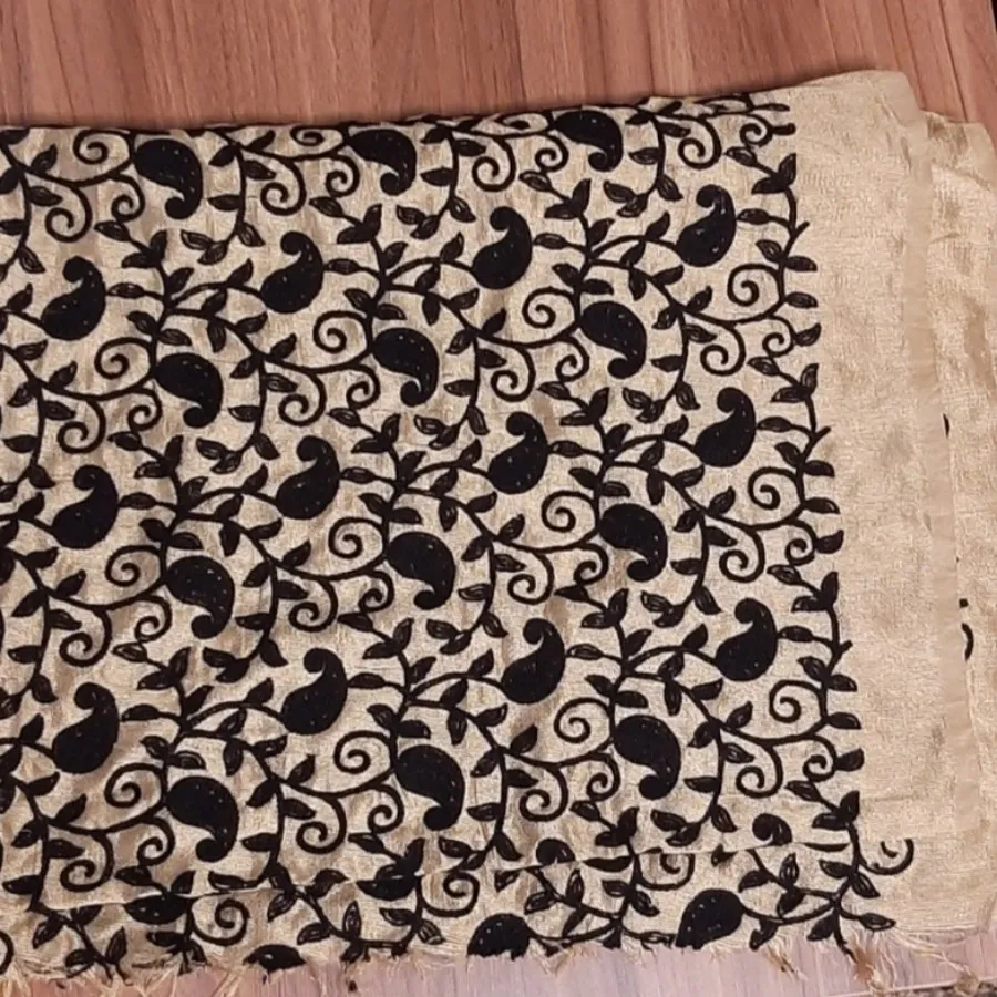پارچه ابریشم خامه دوزی