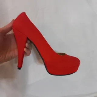 کفش پاشنه بلند طبی چروتی