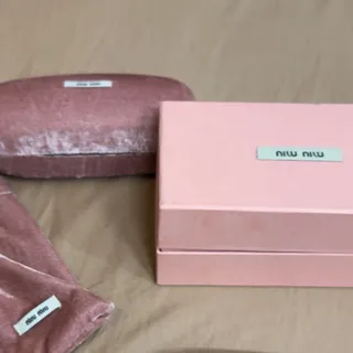 عینک miu miu