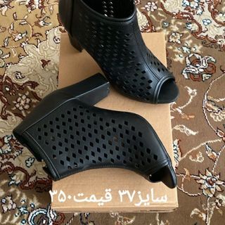 کفش پاشنه بلند چرم