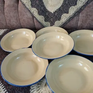 بشقاب تو گود  لعابی