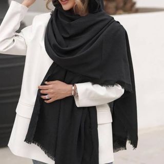 شال نخی مشکی