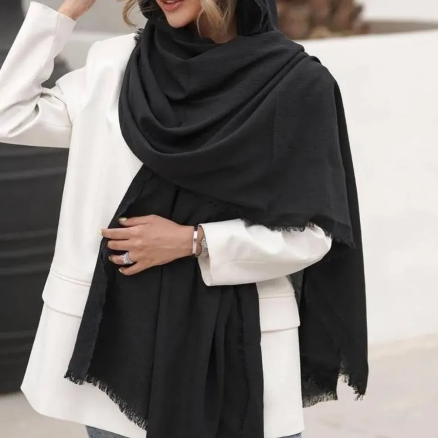 شال نخی مشکی