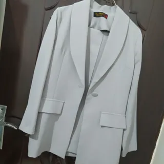 کت و شلوار طوسی