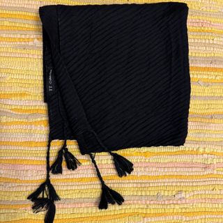 شال مشکی