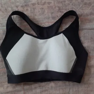 نیم تنه ورزشی