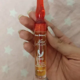 حجم دهنده لب