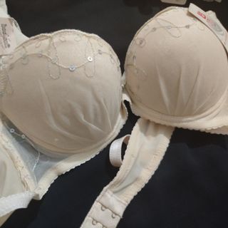 سوتین اسفنجی