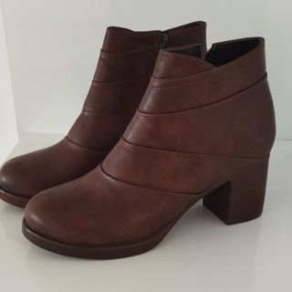 نیم بوت جنس  چرم پاشنه 5