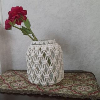 گلدان یا جاشمعی  مکرومه