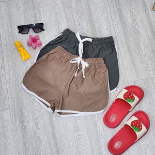شلوارک زنانه