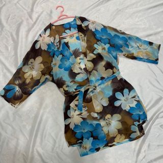 لباس گلدار