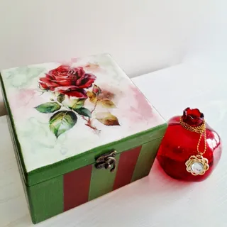 صندوقچه یا جعبه چوبی