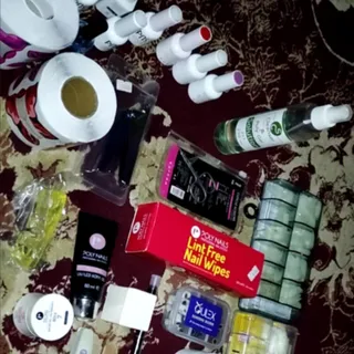 لوازم کاشت ناخن