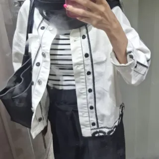 کت جین نازک گلدوزی
