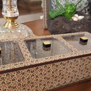 ظرف یه تکه چسبیده