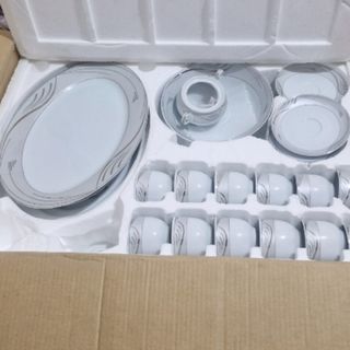 سرویس 12 نفره چینی زرین