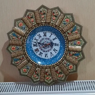 ساعت دیواری