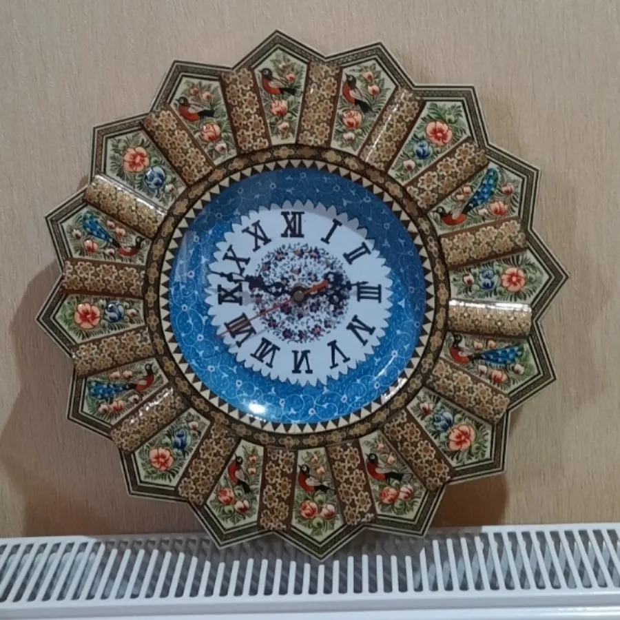 ساعت دیواری