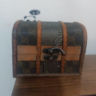 جعبه چوبی