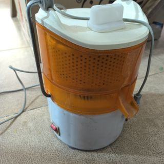 آبمیوه گیری قدیمی