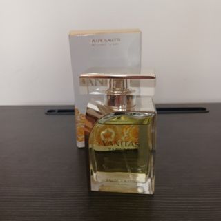عطر وانیتاز ورساچه