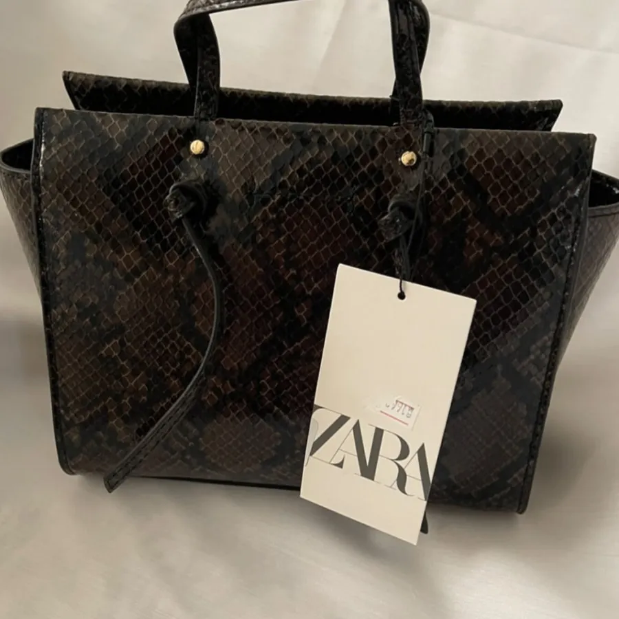 کیف زارا طرحدار